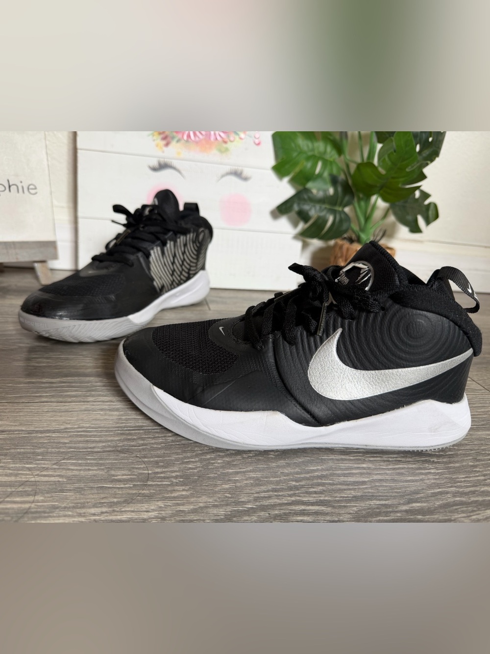 Nike Team Hustle D 9 'Black Silver' Kids Basketball Shoes